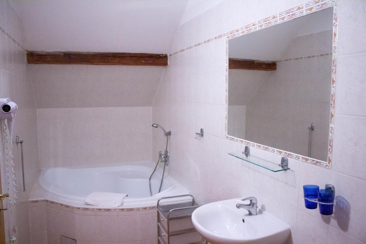Hotel Rychta Netolice Εξωτερικό φωτογραφία